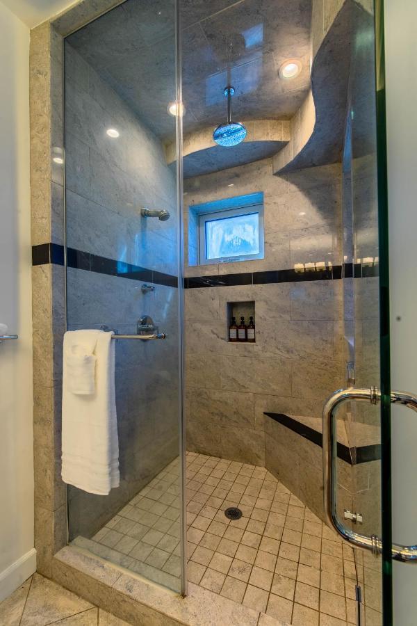 Ocean View, Two-Level Condo With Stunning View, Decks, Fast Wifi & Fireplace San Diego Eksteriør billede